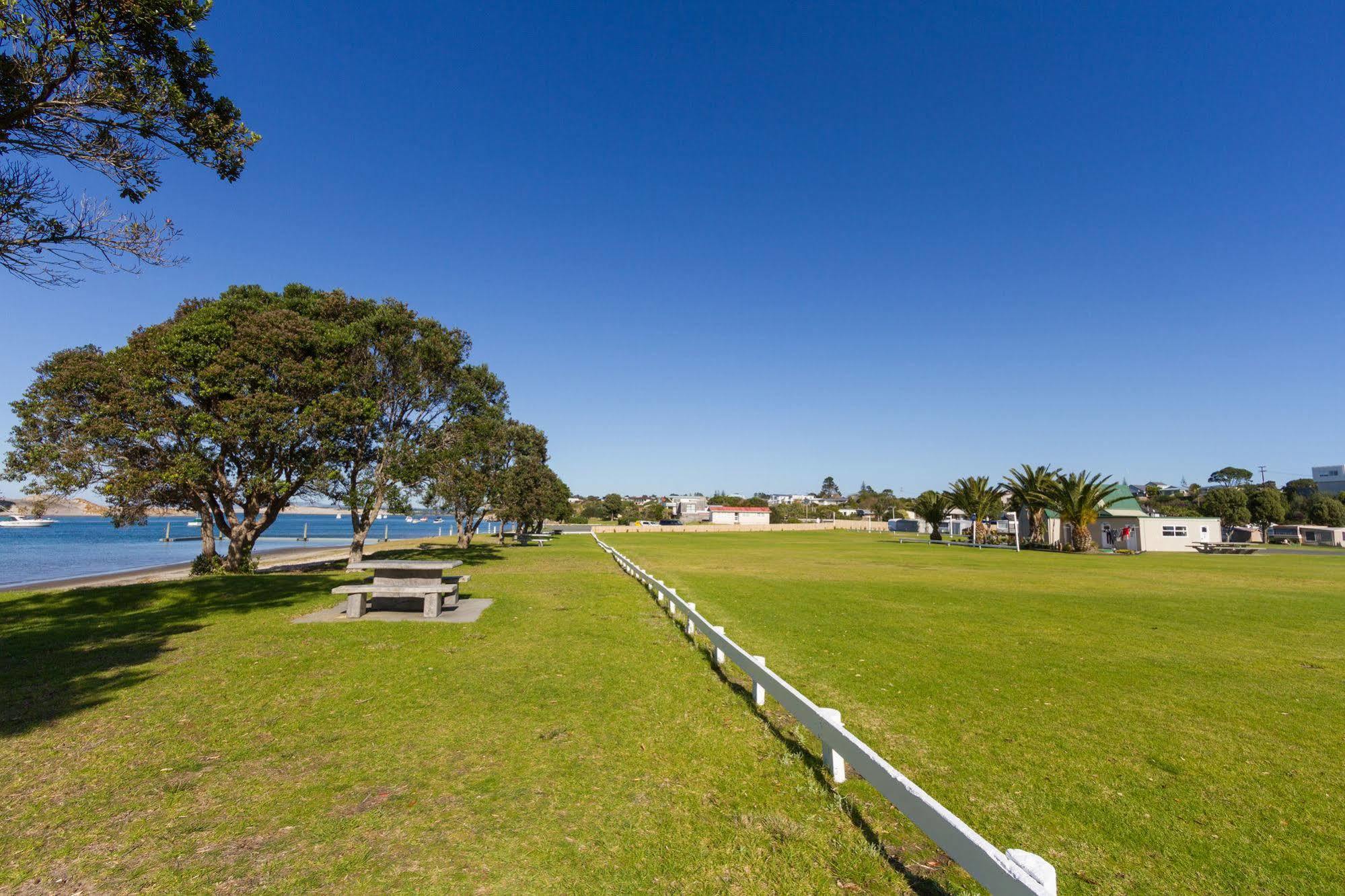 Mangawhai Heads Holiday Park Екстериор снимка